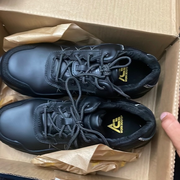 Black ace work boots fresh out the box never worn other to try on - Picture 1 of 7